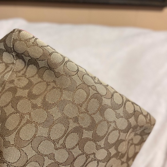 Coach purse - Picture 7 of 7